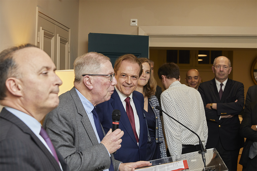 Louis Vogel reçoit ses mesanges