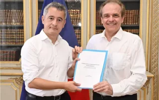 Remise à Gérald Darmanin du rapport issu la mission parlementaire